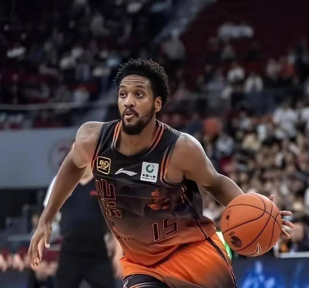 友博体育 -加时末段突围战来临；山东男篮围绕NBA季后赛绝杀压哨；质疑声仍在；球探报告显示潜力的简单介绍