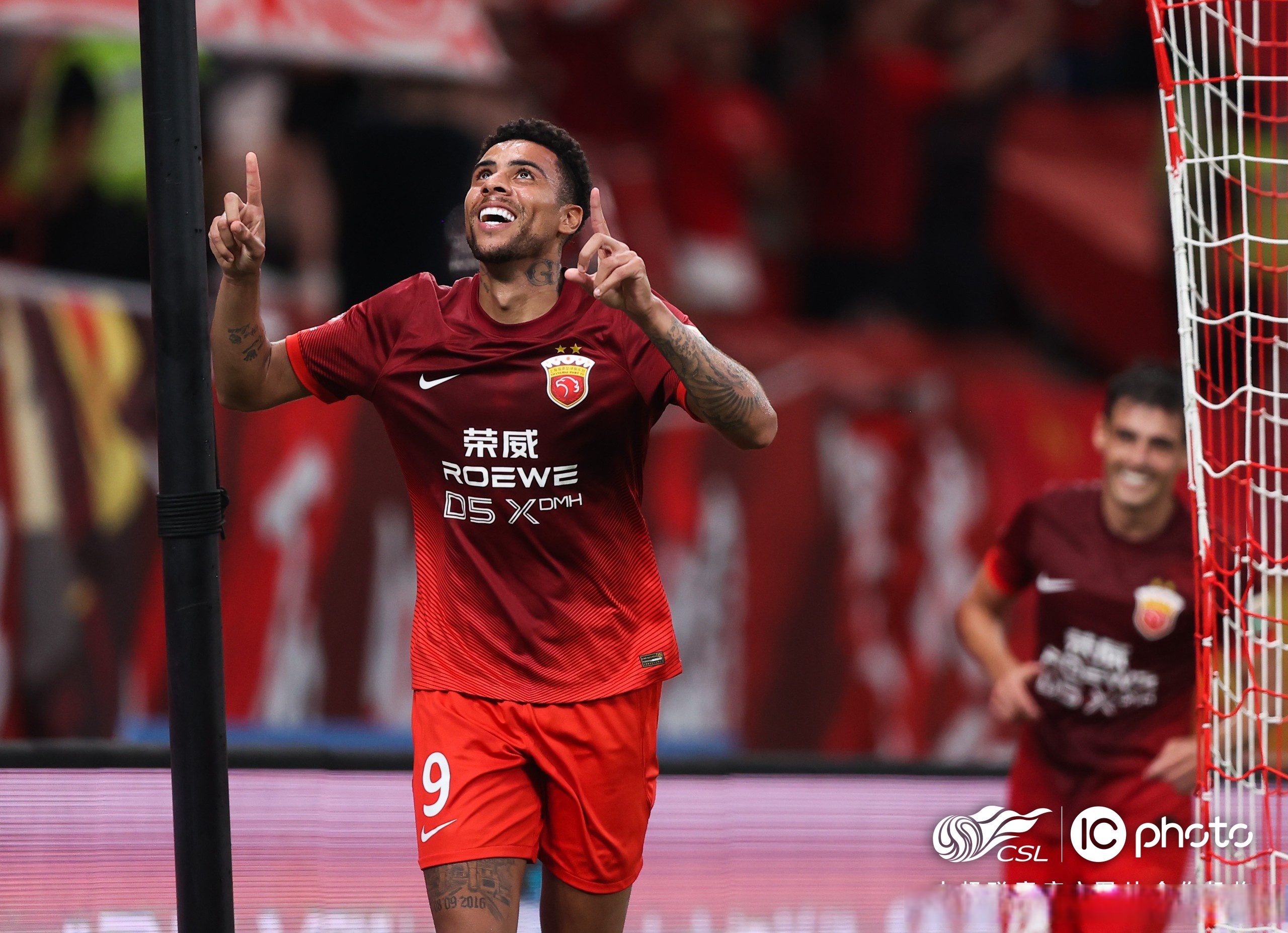 圣安东尼奥马刺发布备战花絮，冲刺阶段防线松动，英超任务艰巨，医务组通报恢复的简单介绍