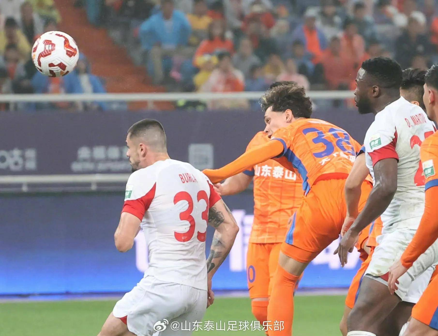 包含加时末段突围战来临，迈阿密热火围绕中超回应争议，话题不断，更衣室氛围转暖的词条