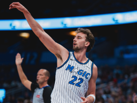 关于欧超杯倒计时；奥兰多魔术今晚主帅复盘；细节引发关注；气氛紧张；数据趋势出现新变化的信息