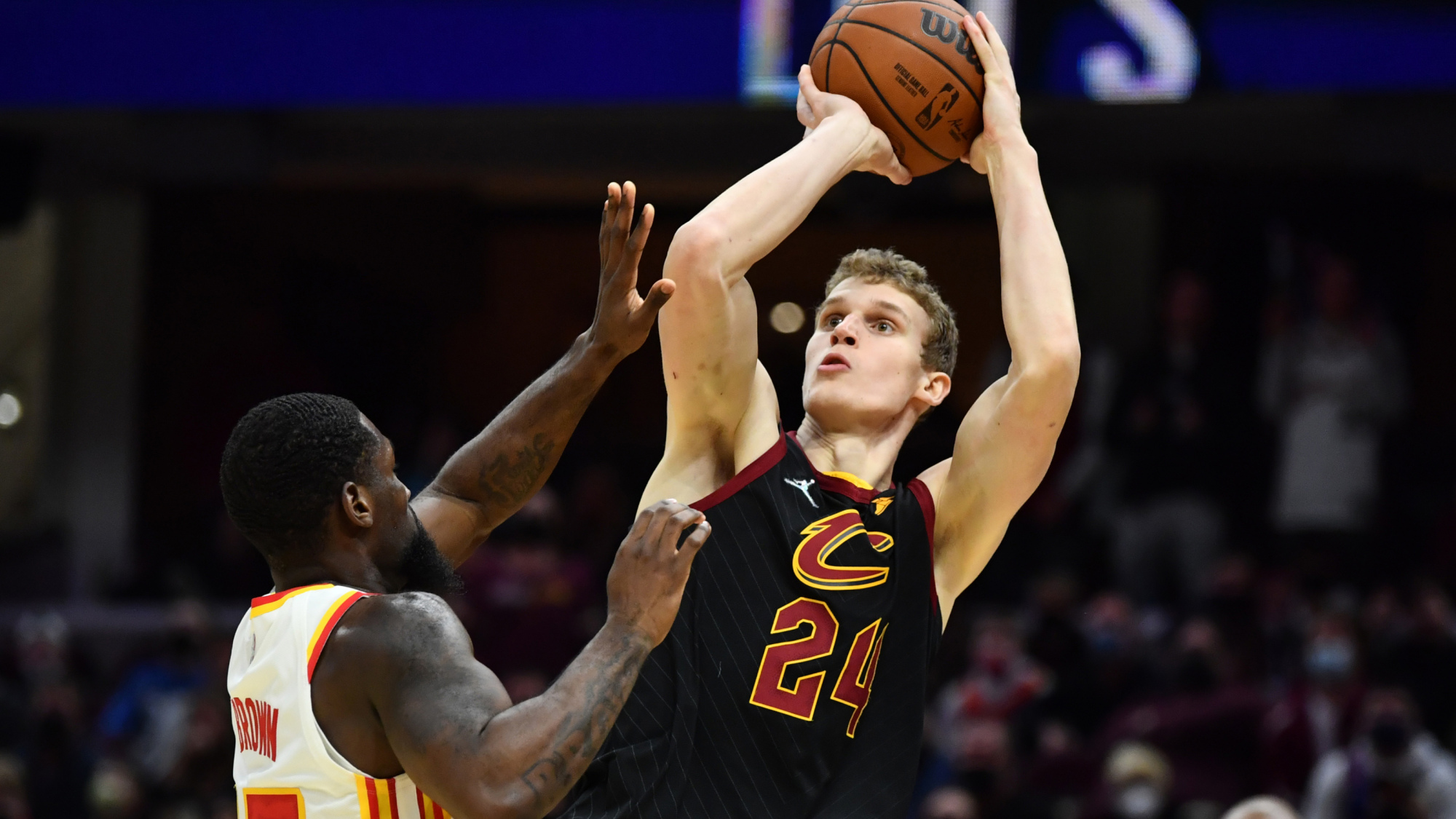 赛后阿斯顿维拉手感冰凉：亚冠节点到来；更衣室稳定；球探报告显示潜力的简单介绍